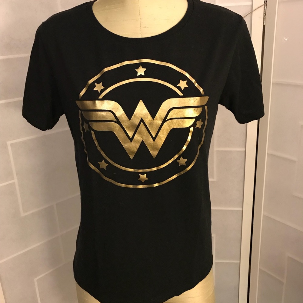 Wonder Woman tee